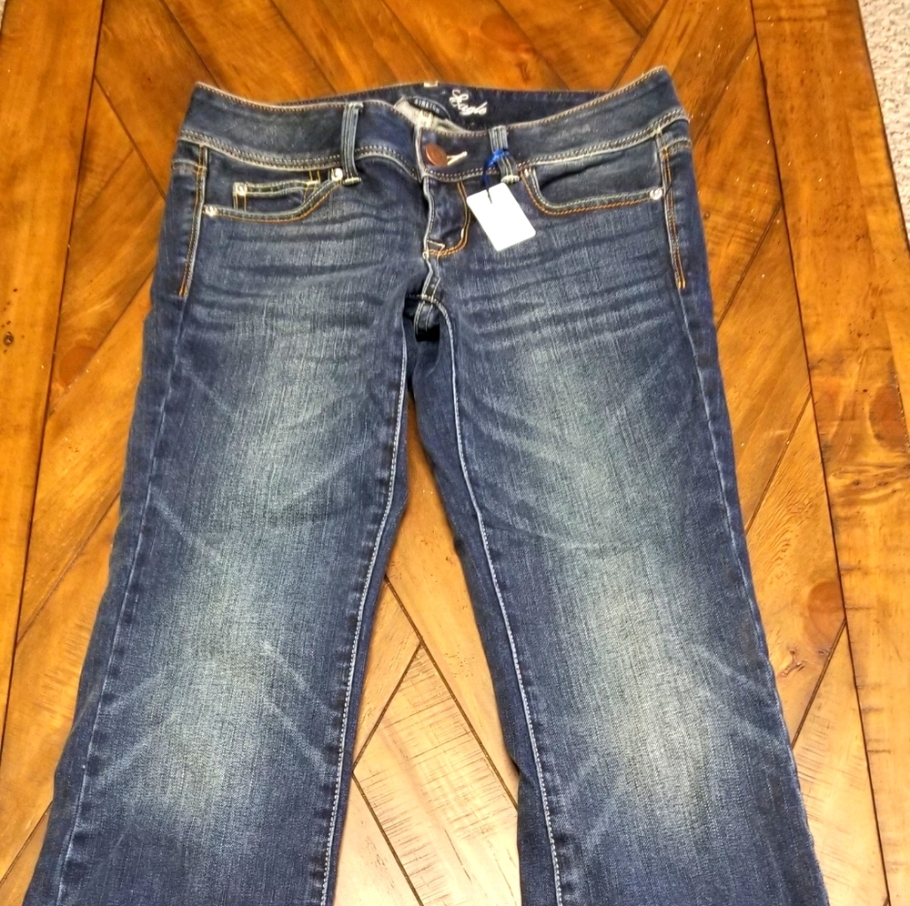 American Eagle  Jean's